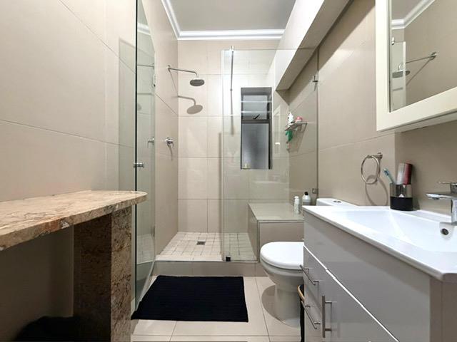 1 Bedroom Property for Sale in Sea Point Western Cape